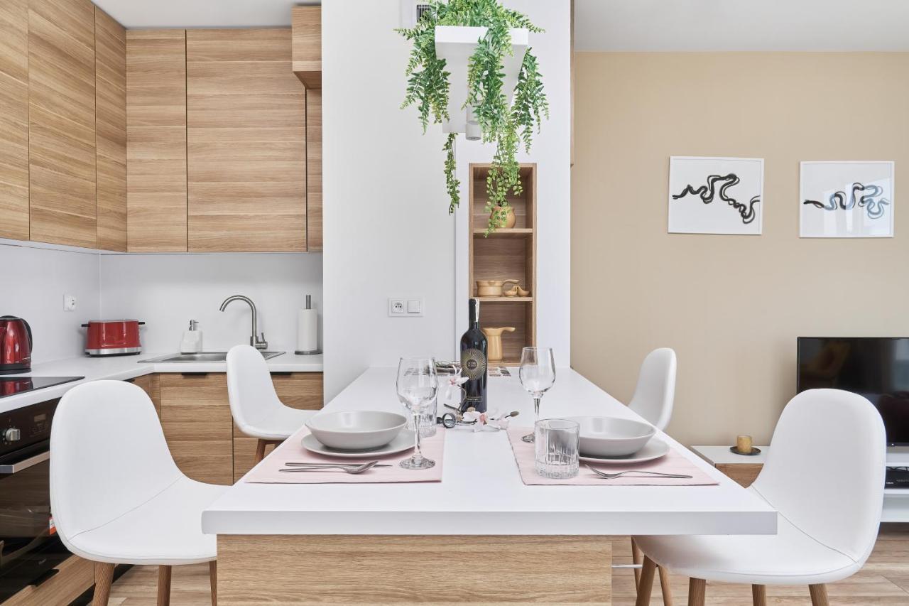 Villa Nova Lux Apartment Wroclaw Kowale By Noclegi Renters Exterior foto